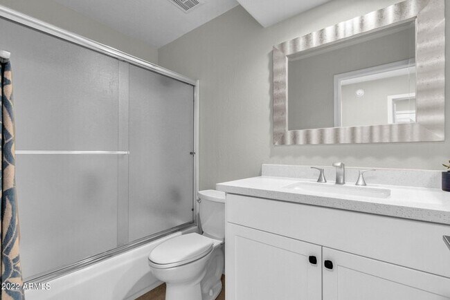 Building Photo - Marshall Ranch Five Bedroom