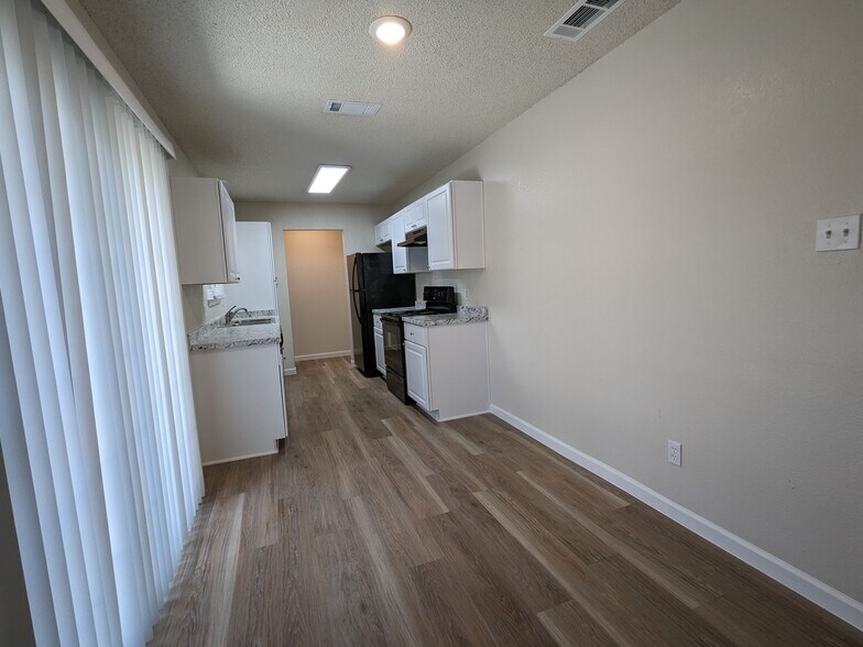 Building Photo - 3710 Trotwood Trl
