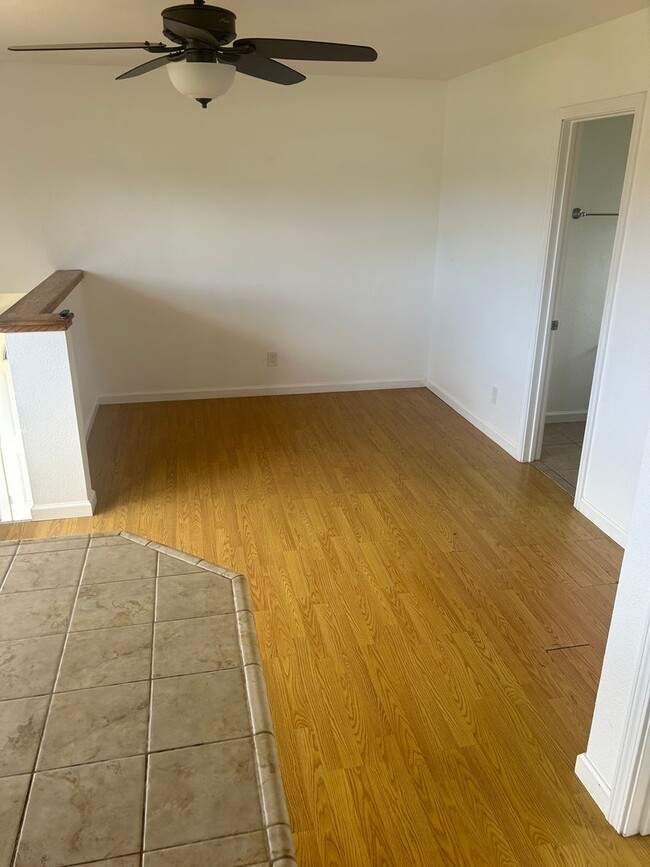 Building Photo - 3bd / 2ba Duplex Unit – Poipu Rd – Pet Friendly