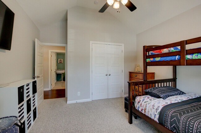 Building Photo - 715 Jodine Ann Dr