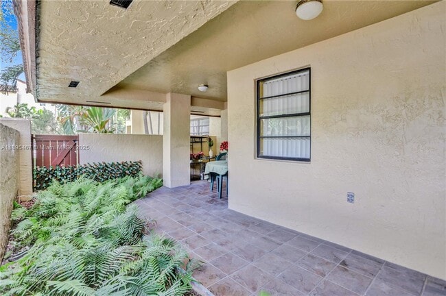 Building Photo - 9285 SW 125th Ave