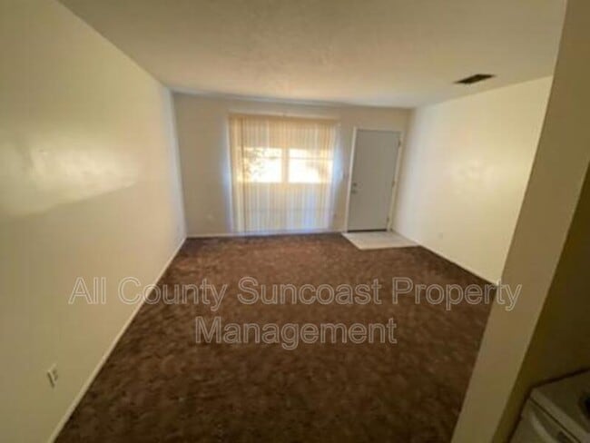 Building Photo - 6283 72nd Ave N