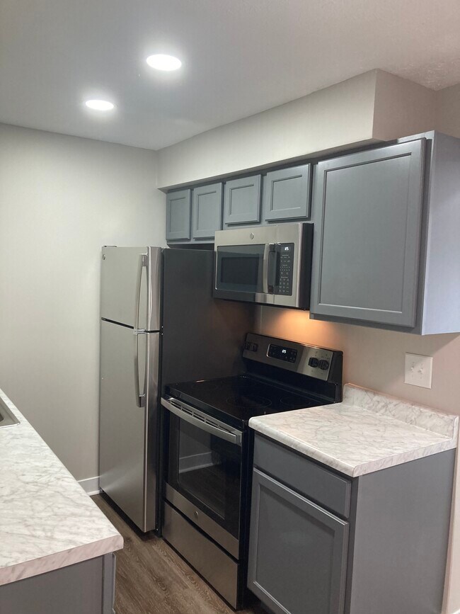 Kitchen - Broadway 2