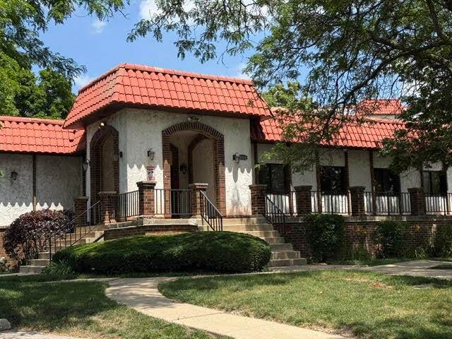 Building Photo - 350 Plum Creek Dr