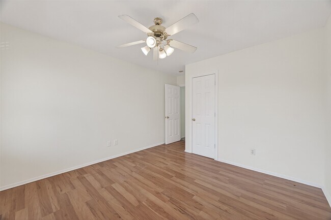 Building Photo - 2883 Lost Cove Ct