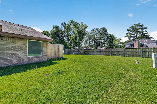 Building Photo - 2223 Courtney Ct