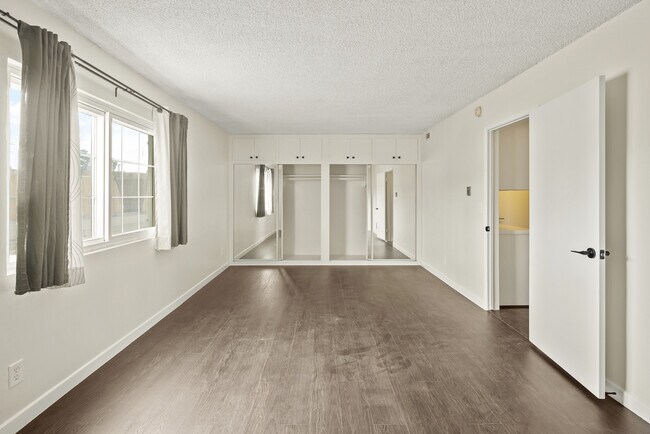 Building Photo - 8130 Redlands St