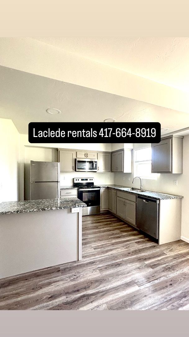 Building Photo - 1216 Evans Rd