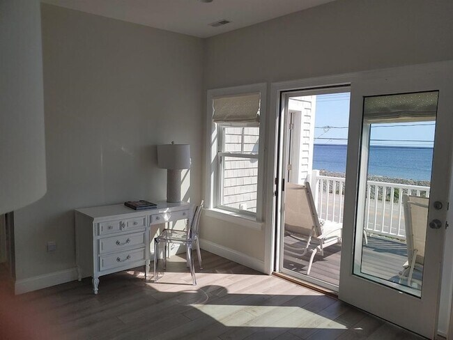 Building Photo - 1647 Ocean Blvd