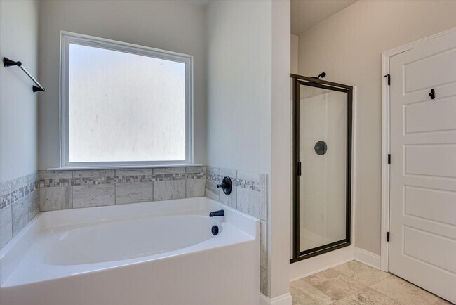 Building Photo - 1232 Gregory Landing Dr