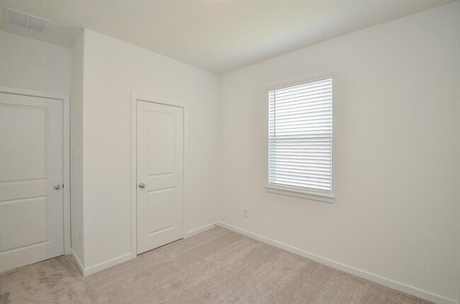 Building Photo - 9730 Burlington Bristol Dr
