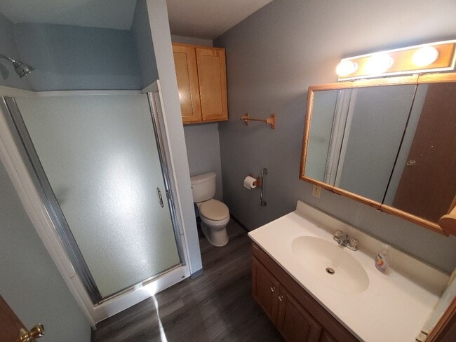 Building Photo - Spacious 1 bedroom with deck, wooded view & garden area. Most utilities included.