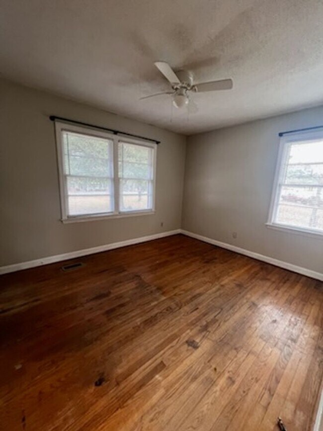 Building Photo - 4BR/2BA House in Darlington, SC