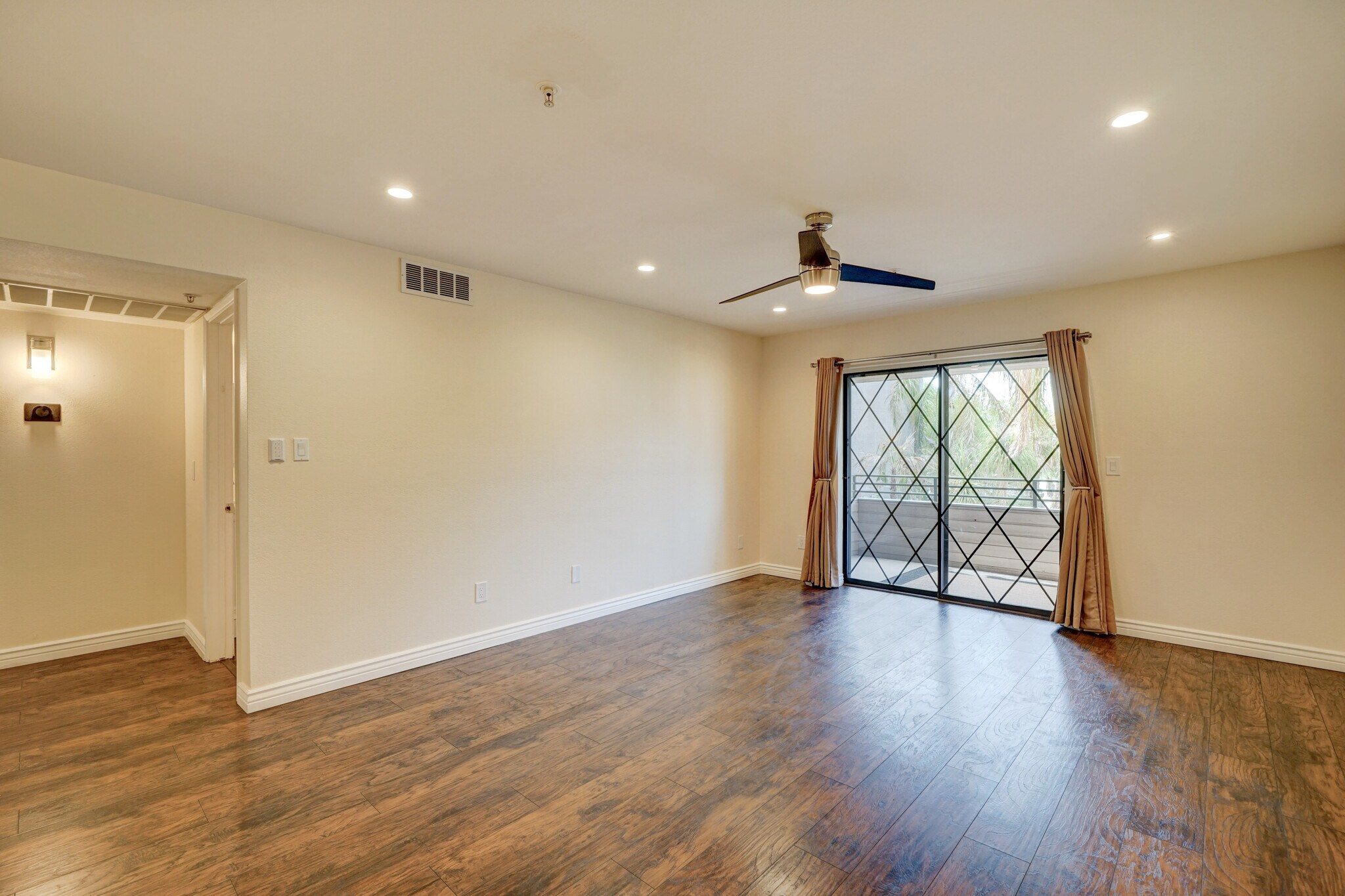 Living room - 7777 E Main St