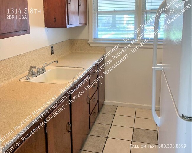 Building Photo - 1314 S 8th-