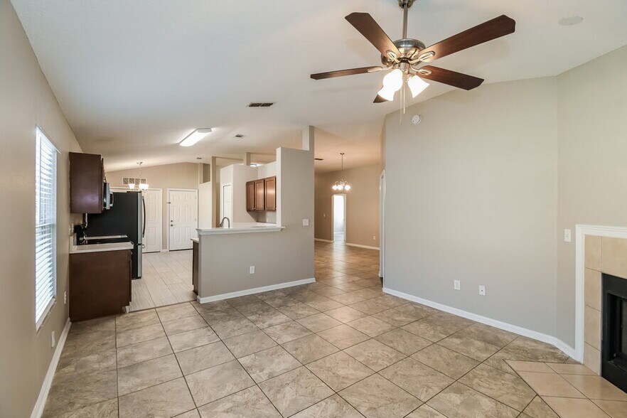 Building Photo - 10304 Normanwood Ct