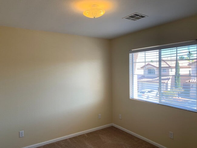 Building Photo - GATED COMMUNITY HOUSE IN POPULAR SUMMERLIN...