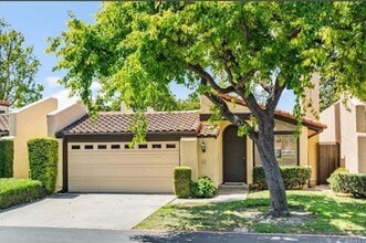 Building Photo - Beautiful Newly Remodeled 3 Bedroom 2 Bath...