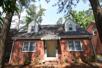 Building Photo - Perfect Floorplan! Walltown Duplex with All Appliances and Fenced Yd