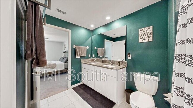 Building Photo - 15407 Miller Creek Dr