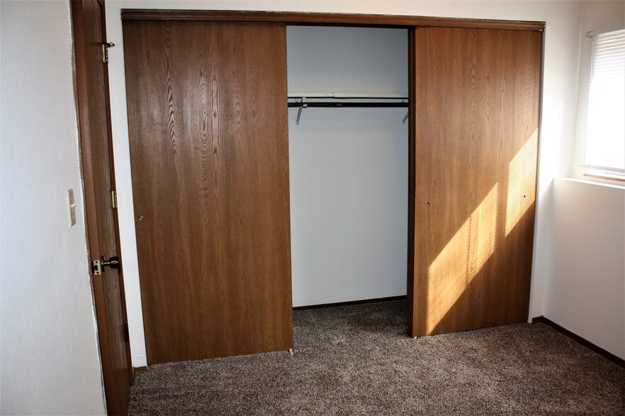Large bedroom closet - 415 S Haverhill Rd