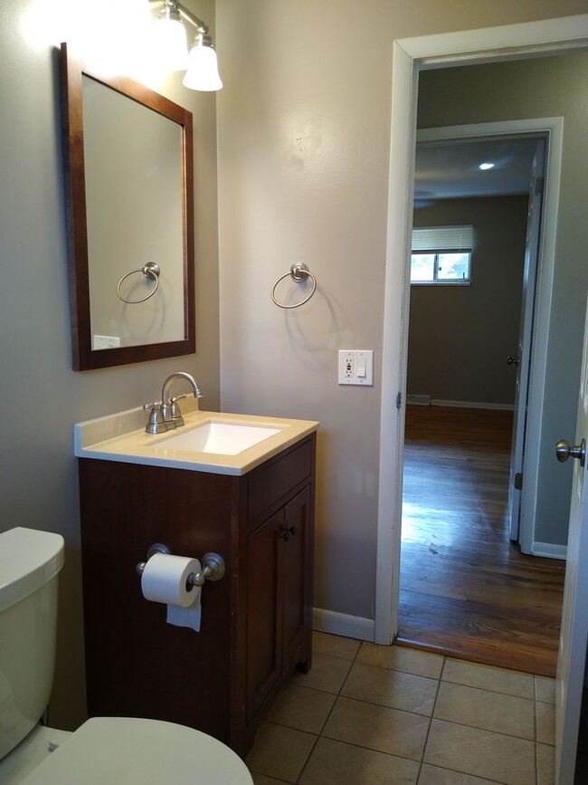 Building Photo - Osceola Duplex