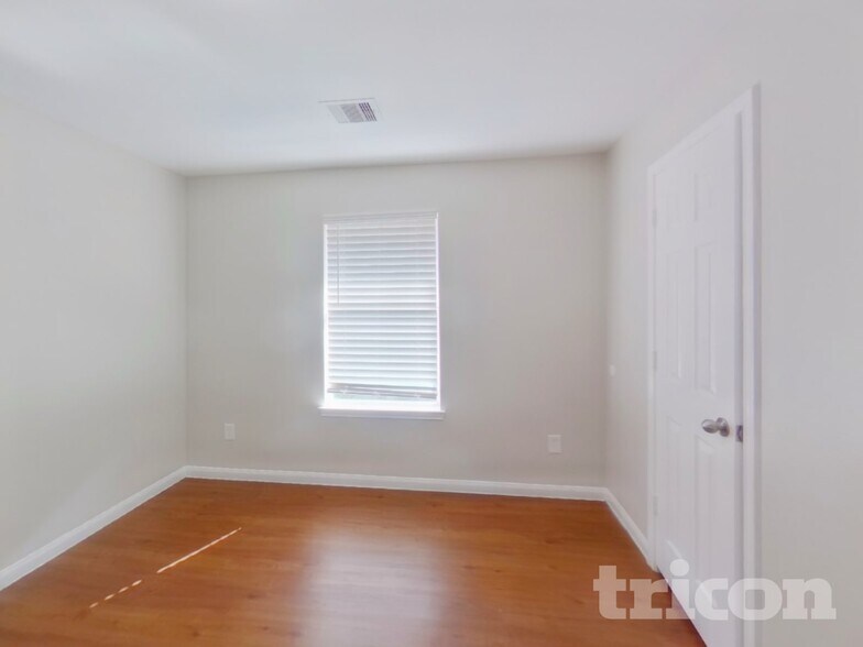 Building Photo - 21434 Jamals Way