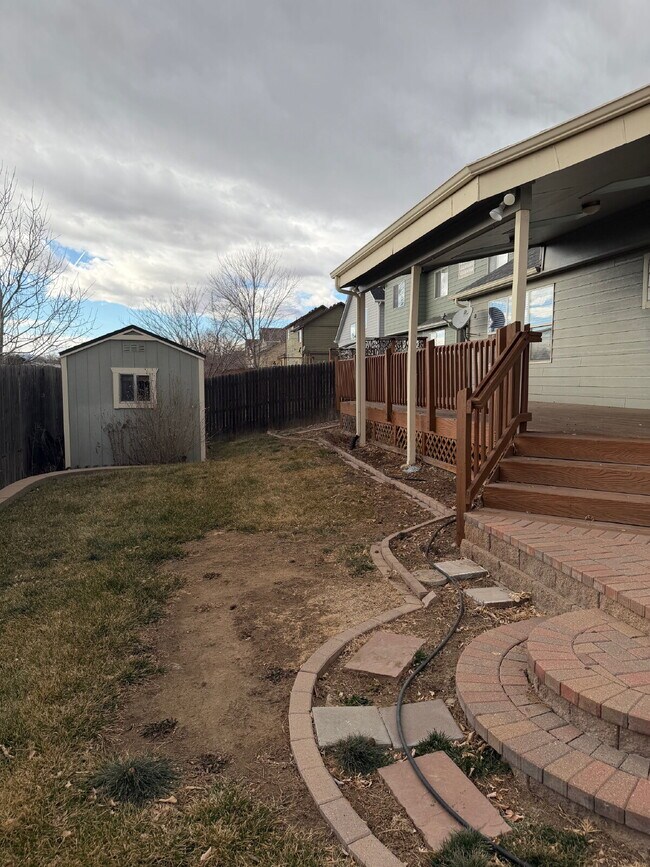 Building Photo - "Charming Thornton Retreat: Spacious 3-Bed, 3-Bath Home with 1,859 Sq Ft of Comfort!"