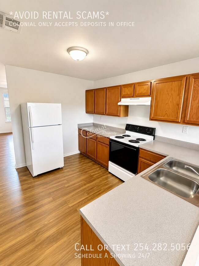 Building Photo - 3414 Cantabrian Dr