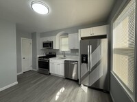 Building Photo - 9613 Harding Ave