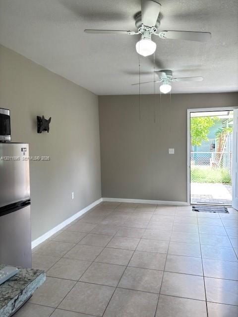 Building Photo - 3245 SW 82nd Ave