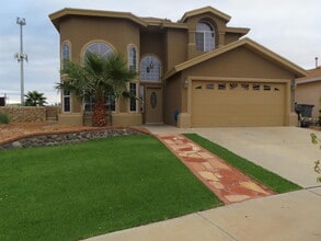 Building Photo - 12944 Tierra Pueblo Dr