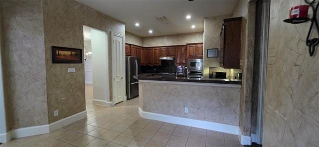 Building Photo - 1001 Llano Trce
