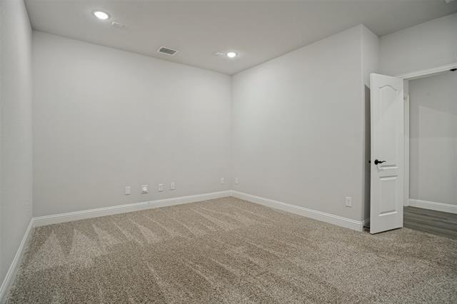 Building Photo - 812 Woodview Ct