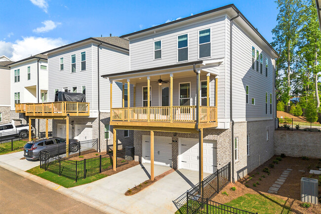 Building Photo - 114 Stonehouse Dr