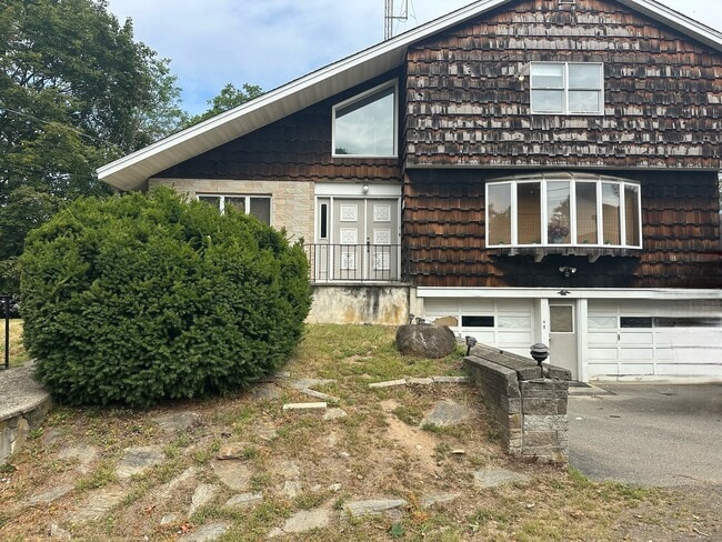 Building Photo - 91 Bailey Ln
