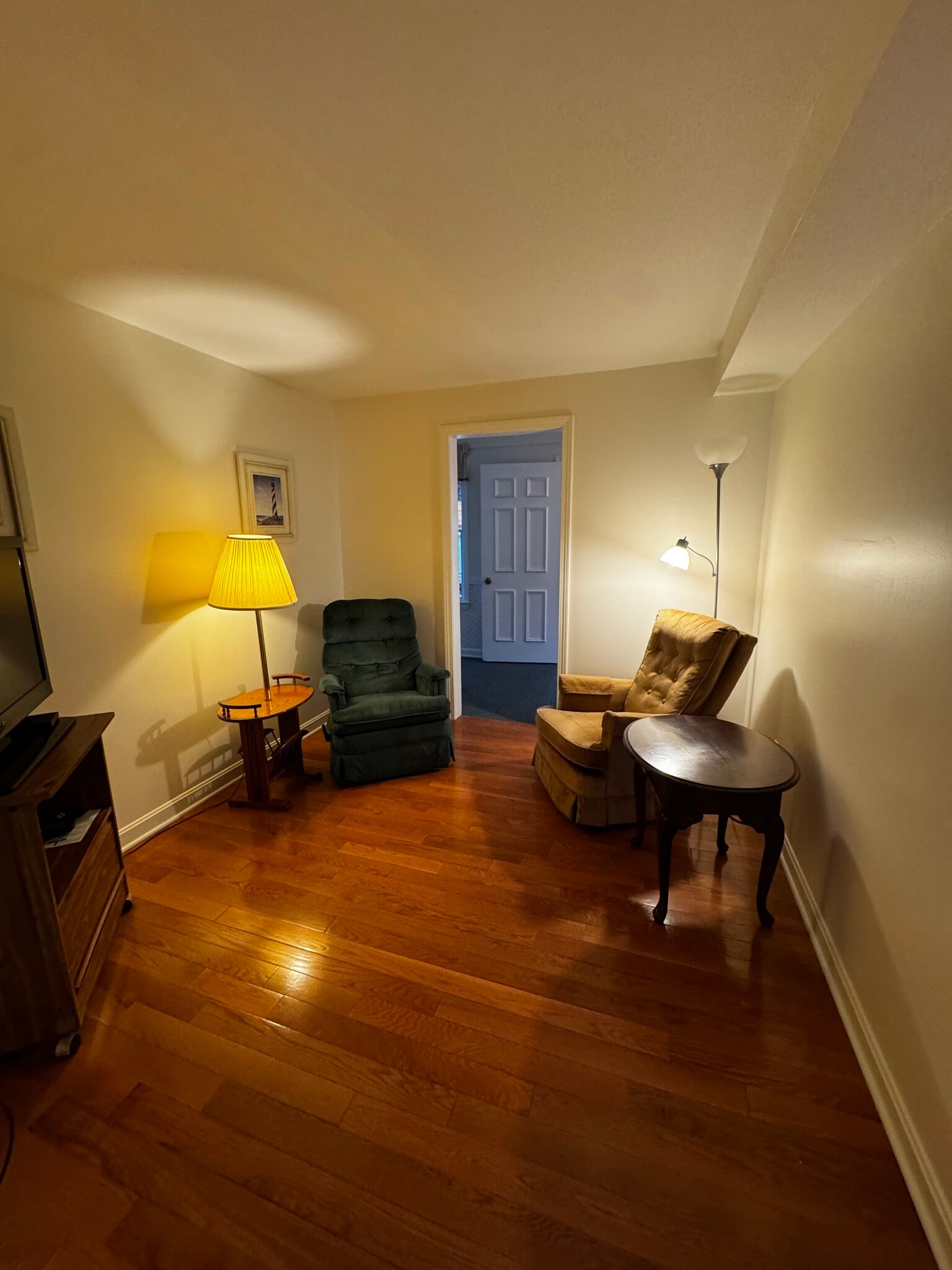 Building Photo - 72 Oceanside Dr