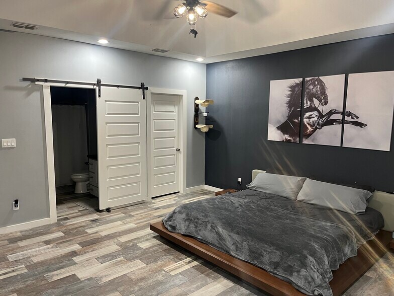 Building Photo - 2117 Taxco Ct