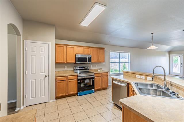 Building Photo - 3733 Vista Greens Dr
