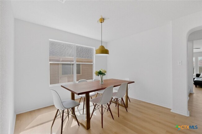 Building Photo - 7306 Concerto Dr