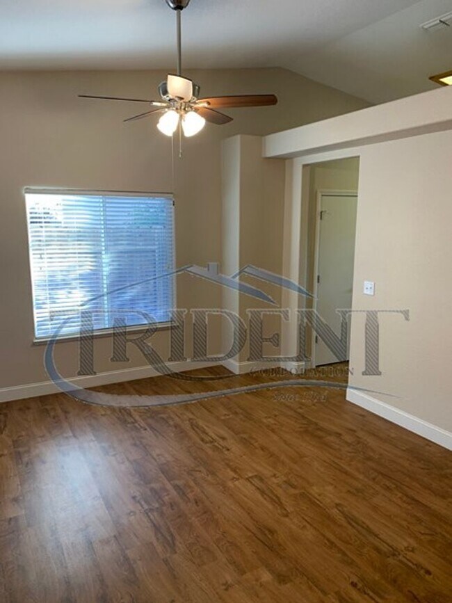 Building Photo - 2180 Gold River Dr