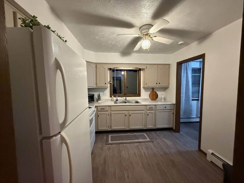 Building Photo - 8421 Colwyn Ct