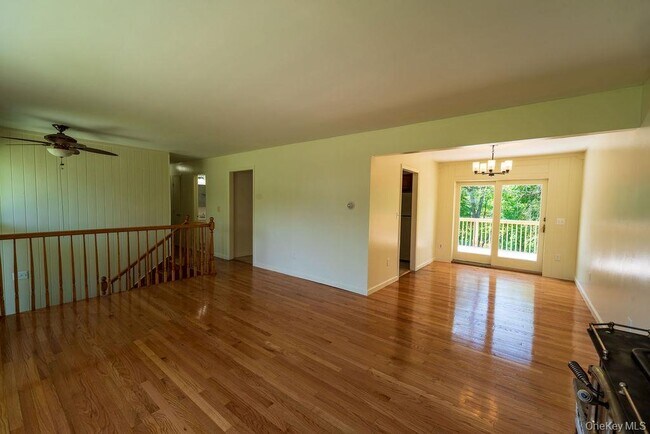 Building Photo - 5 Idlewild Dr