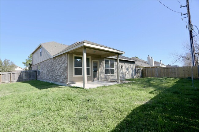 Building Photo - 24339 Goodwin Dr