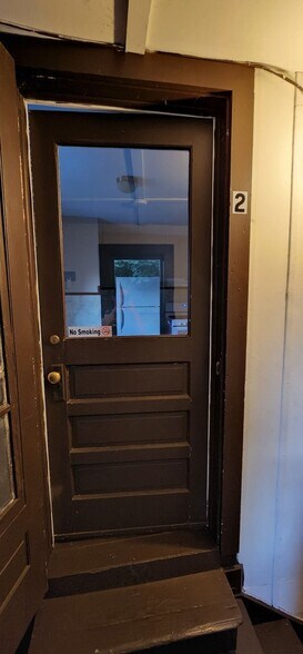 Building Photo - 17 Frank St