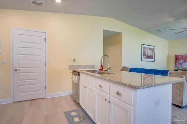 Building Photo - 7014 Sonny Dr