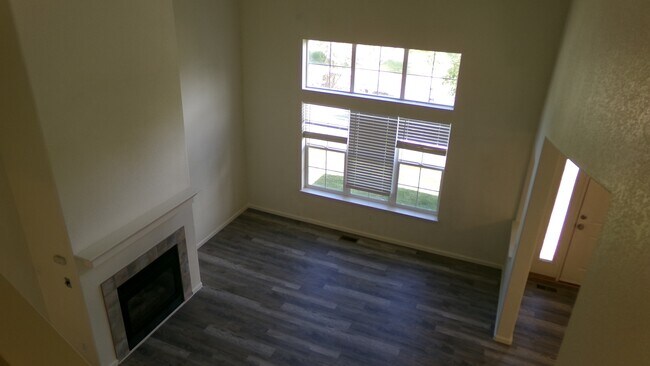 Building Photo - 217 Rock Bridge Ln