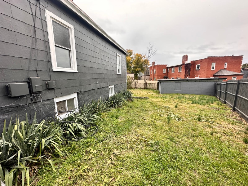 Building Photo - 165 Highland Ave