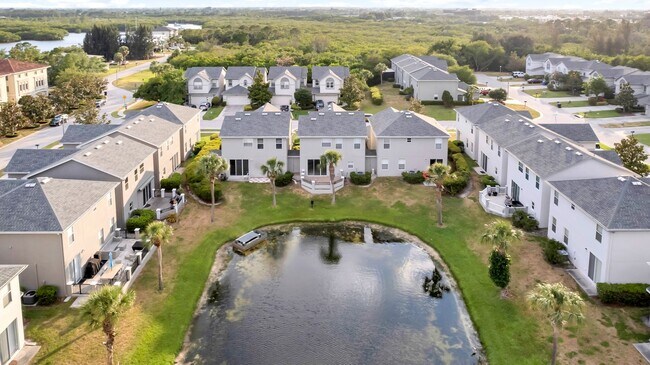 Building Photo - Gorgeous 3br/2.5ba/2 car garage Home in Ve...