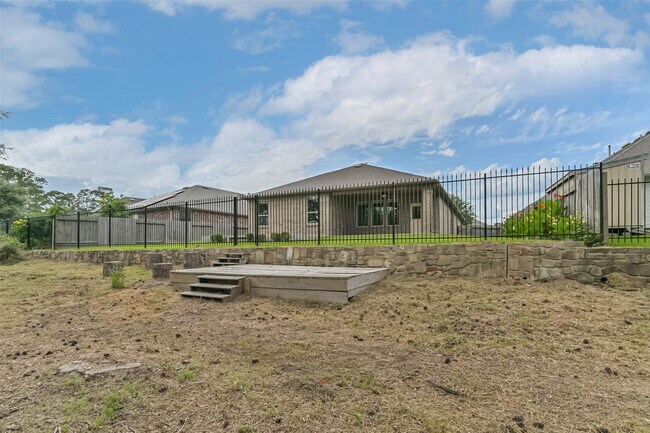 Building Photo - 8810 Vasco da Gama Trace